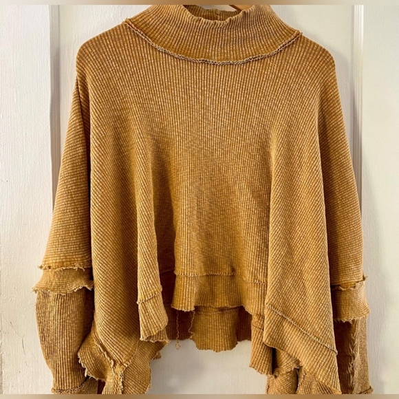 FREE PEOPLE Raglan Top - Picture 4 of 9